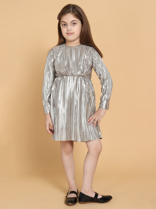 Piccolo - Metallic Pleated Long Sleeves Dress